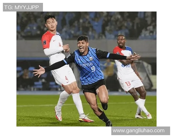 足球明星逃离赛场的搞笑姿势大揭秘让你捧腹大笑